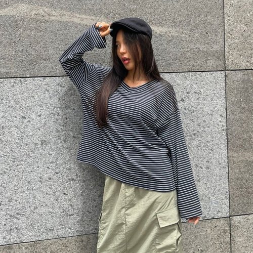 [옷자락][옷자락] 여자 양브이넥 세미박시 단가라 긴팔티 티셔츠