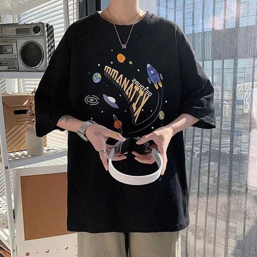 셀러허브 1 남성 루즈핏 반팔 면티 우주 프린트 블랙 퍼플