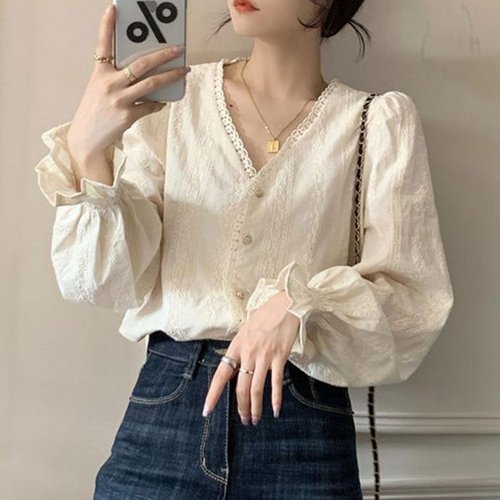 셀러허브 1 [OFM76286]프릴 퍼프 소매 브이넥 블라우스 청바지 코디